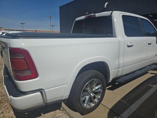 Bright White Clearcoat 2022 RAM 1500 Laramie