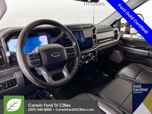 Oxford White 2025 Ford F-350 Lariat