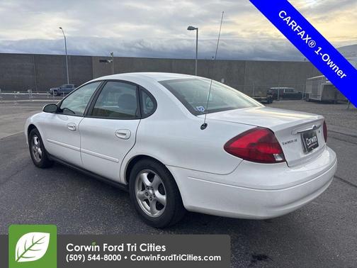 2002 Ford Taurus SE