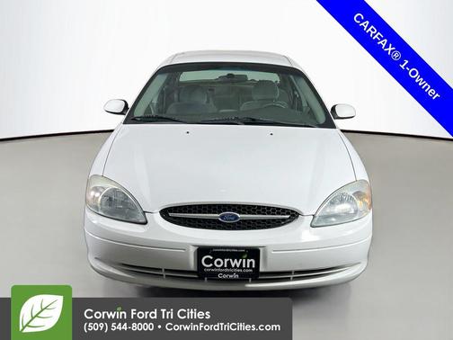 2002 Ford Taurus SE