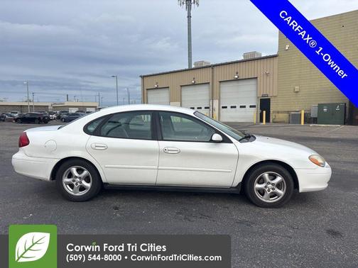 2002 Ford Taurus SE