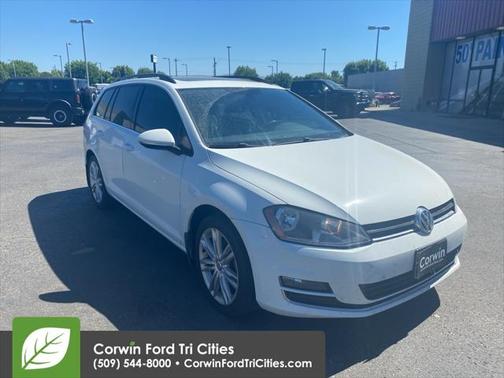 2015 Volkswagen Golf SportWagen TDI SE 4-Door
