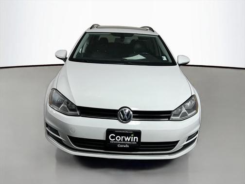 2015 Volkswagen Golf SportWagen TDI SE 4-Door