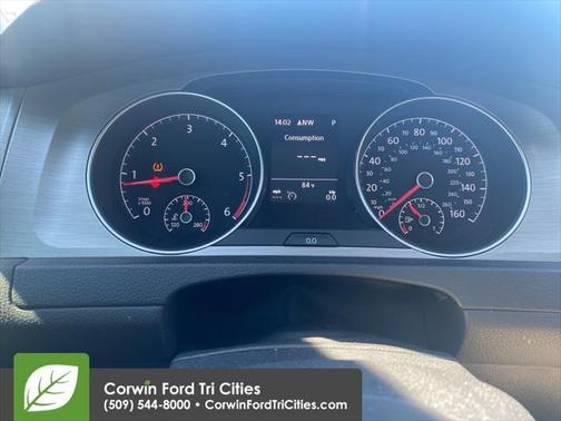 2015 Volkswagen Golf SportWagen TDI SE 4-Door