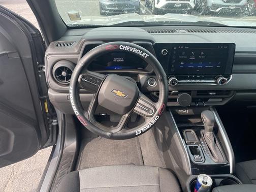 2024 Chevrolet Colorado WT