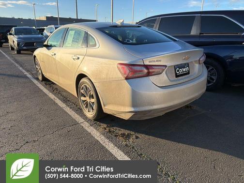 2022 Chevrolet Malibu FWD LT