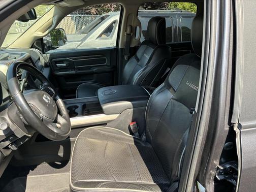 2021 RAM 2500 Laramie Crew Cab 4x4 6'4' Box