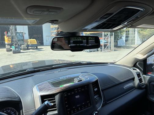 2021 RAM 2500 Laramie Crew Cab 4x4 6'4' Box