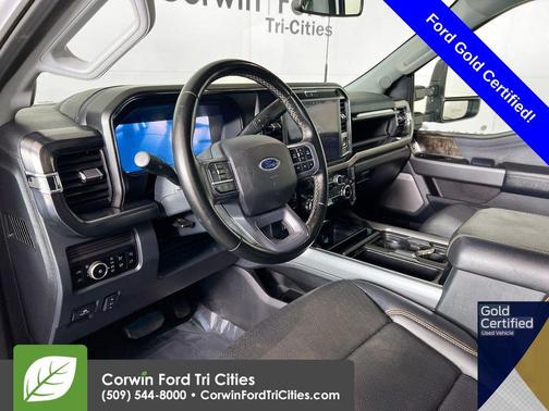 Oxford White 2026 Ford F-350 Lariat