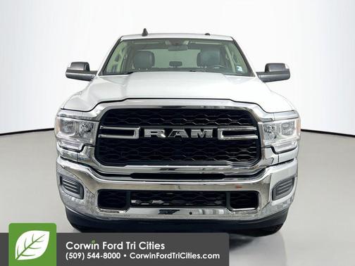 2019 RAM 2500 Tradesman Crew Cab 4x4 6'4' Box