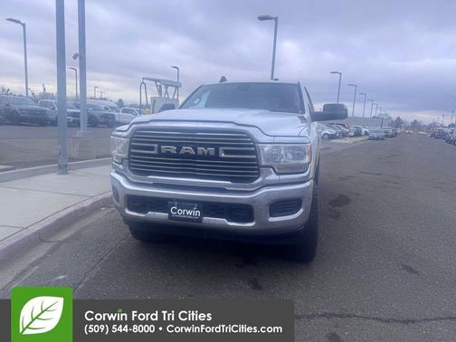 2019 RAM 2500 Big Horn Crew Cab 4x4 6'4' Box