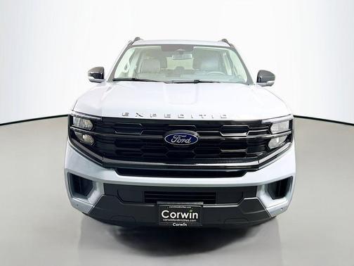 Glacier Gray Metallic Tri-Coat 2026 Ford Expedition Max Active 4x4