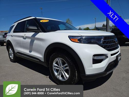 Star White Metallic Tri-Coat 2022 Ford Explorer XLT