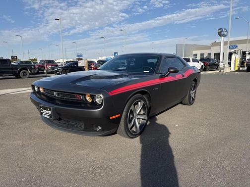 2015 Dodge Challenger SXT Plus