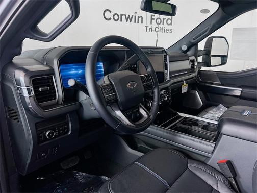 2025 Ford F-350 Platinum