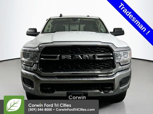 2020 RAM 2500 Tradesman Crew Cab 4X4 8' Box