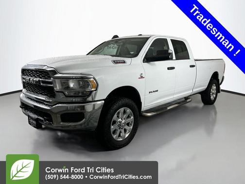 2020 RAM 2500 Tradesman Crew Cab 4X4 8' Box