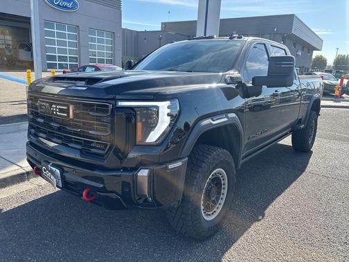 2024 GMC Sierra 2500 AT4