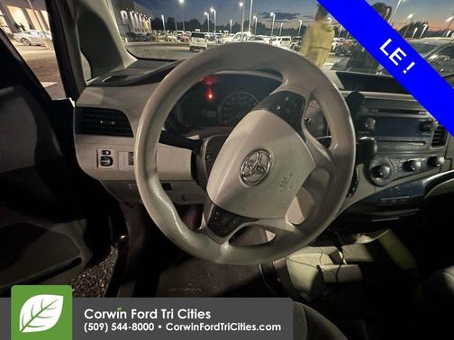 2011 Toyota Sienna LE