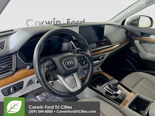 2022 Audi Q5 45 S line Premium Plus