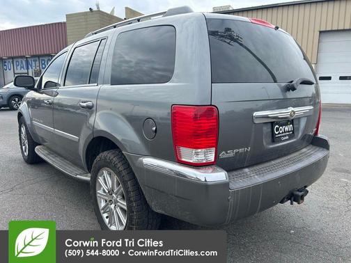 Mineral Gray Metallic Clearcoat 2008 Chrysler Aspen Limited