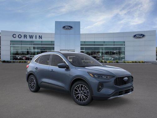 2025 Ford Escape PHEV SE