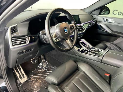 2022 BMW X6 xDrive40i