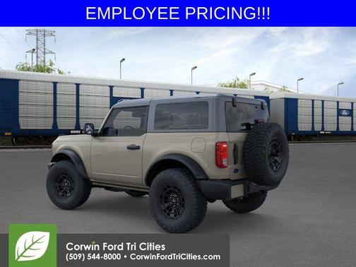 Desert Sand 2026 Ford Bronco Base