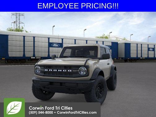 Desert Sand 2026 Ford Bronco Base