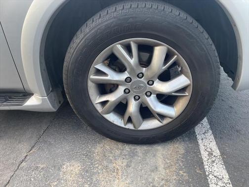 2013 INFINITI QX56 Base