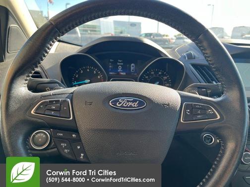 White Platinum Metallic Tri-Coat 2017 Ford Escape Titanium