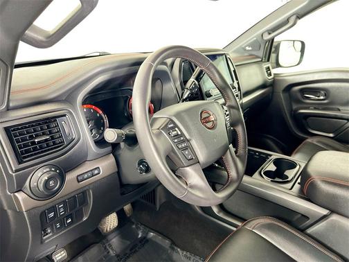 2024 Nissan Titan PRO-4X