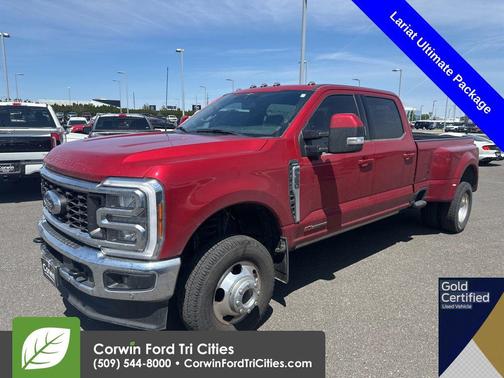 Rapid Red Metallic Tinted Clearcoat 2023 Ford F-350 Lariat