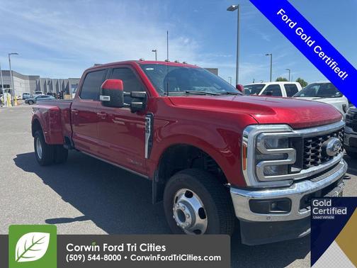 Rapid Red Metallic Tinted Clearcoat 2023 Ford F-350 Lariat