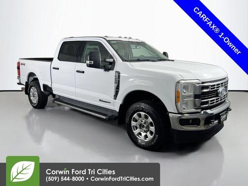 Oxford White 2023 Ford F-250 XLT
