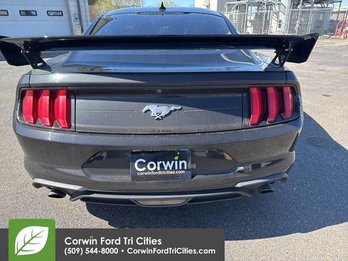 2020 Ford Mustang EcoBoost