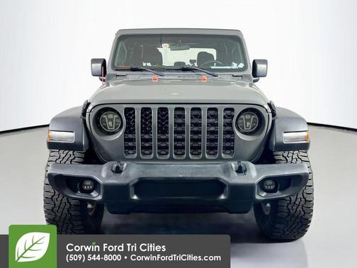 Sting-Gray Clearcoat 2020 Jeep Gladiator Sport