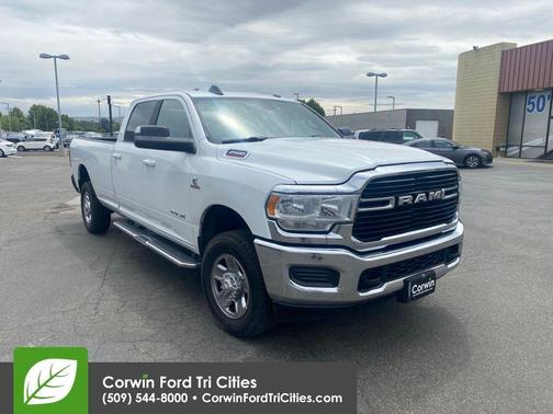 Bright White Clearcoat 2021 RAM 2500 Big Horn Crew Cab 4x4 8' Box