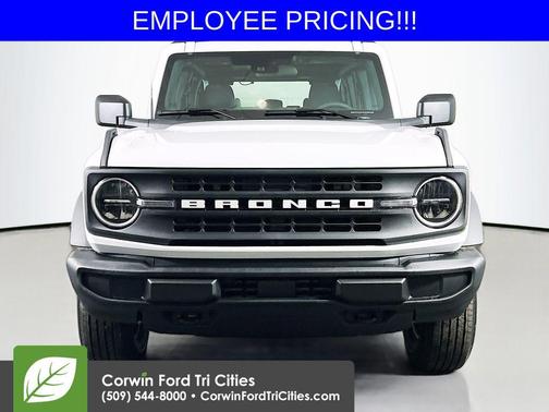 Oxford White 2025 Ford Bronco Base