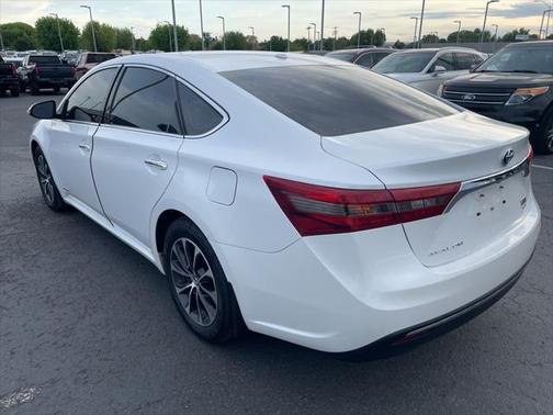 2016 Toyota Avalon Hybrid XLE Plus