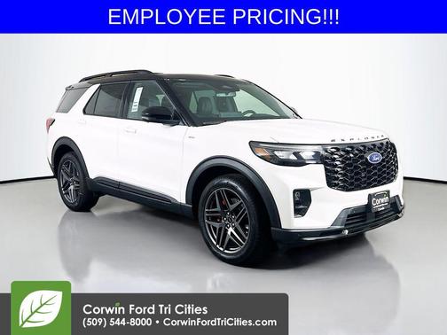 Star White Metallic Tri-Coat 2026 Ford Explorer ST-Line