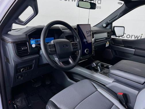 2025 Ford F-150 Lightning LARIAT