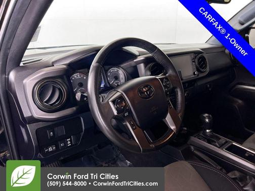 Midnight Black Metallic 2022 Toyota Tacoma TRD Off Road