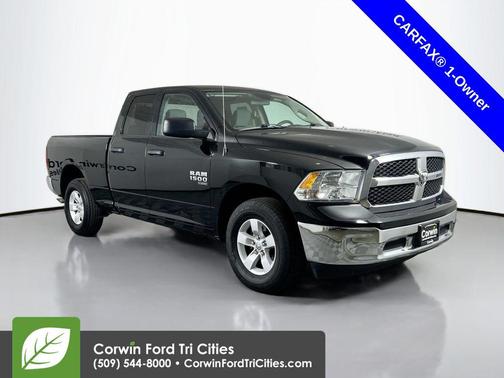 Diamond Black Crystal Pearlcoat 2024 RAM 1500 Classic SLT