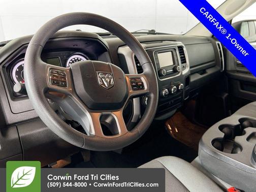 Diamond Black Crystal Pearlcoat 2024 RAM 1500 Classic SLT