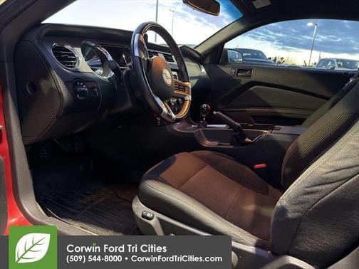 2014 Ford Mustang V6