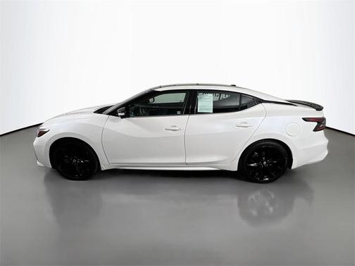 2022 Nissan Maxima SR Xtronic CVT