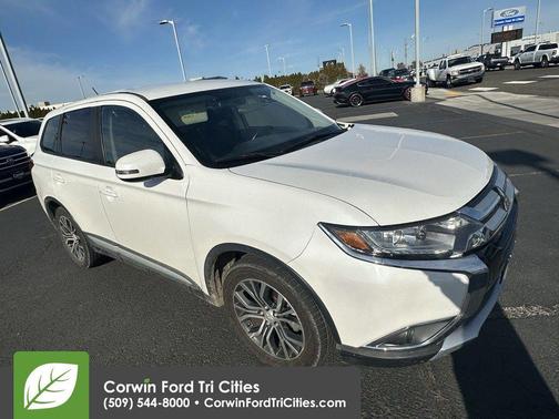 2016 Mitsubishi Outlander SE