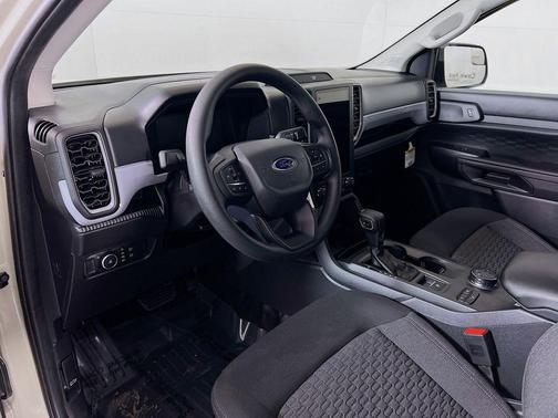 Desert Sand 2026 Ford Ranger XL