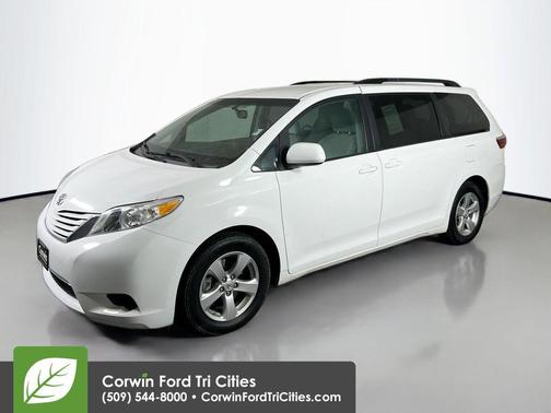 2016 Toyota Sienna LE
